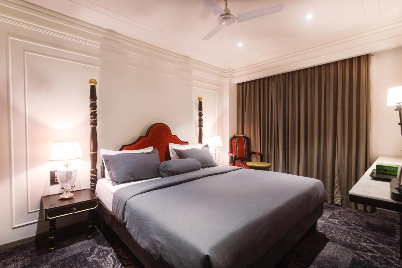 The Saga Hotel New Delhi Exteriör bild